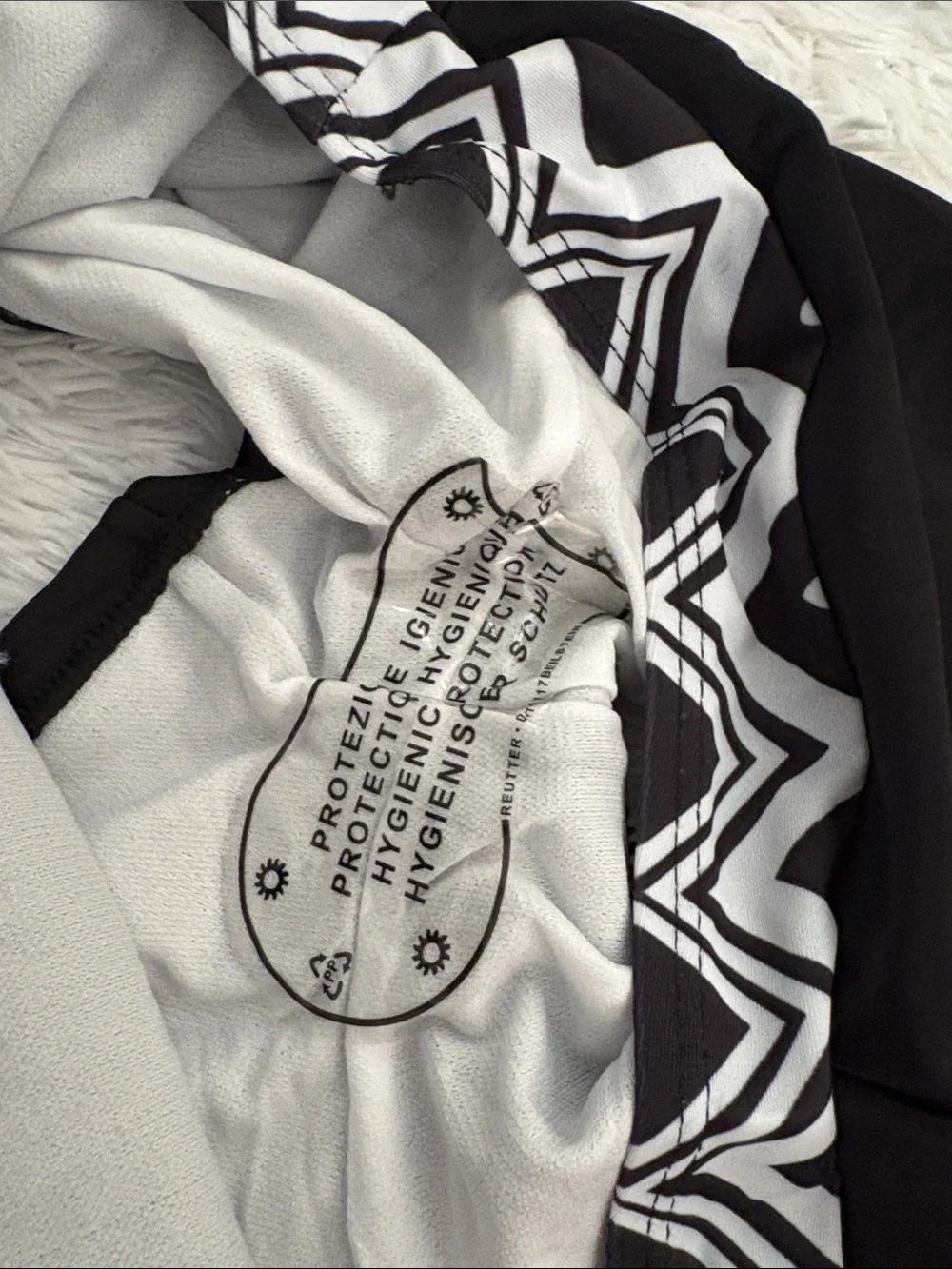 NEW Black And White Printed Halter Tie Swim Set Size XL From Amazon